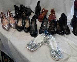 lot 345 image: Womens Shoes