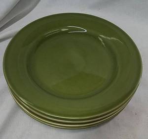 lot 354 image: Williams-Sonoma Ceramic Plates