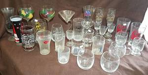 lot 381 image: Glass Drinkware
