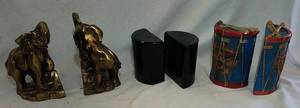 lot 386 image: Bookends