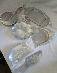 lot 387 image: Aluminum Serving and Table-Service Items