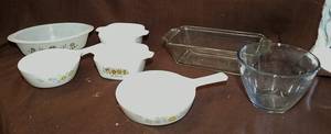 lot 274 image: Glass Bakeware