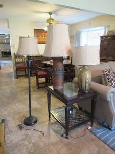 lot 5 image: FLOOR LAMP WITH METAL BASE 58, HAND PAINTED CERAMIC TABLE LAMP 39 AND CERAMIC GLAZED  TABLE LAMP 27