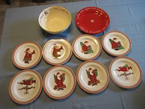 lot 32 image: LENOX SCALLOPED 8 BOWL WINTER GREETINGS BY CATHERINE MC CLUNG, WAECHTERBACH THE ORIGINAL RED PLATE MADE IN GERMANY 1979 AND 8 SAKURA STONEWARE MAGIC OF SANTA CHRISTMAS SERVING PLATES