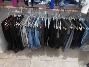 lot 93 image: WOMENS DENIM INCLUDING JORDACHE, SONOMA, PHILOSOPHY AND MANY MORE. SIZES 12-16