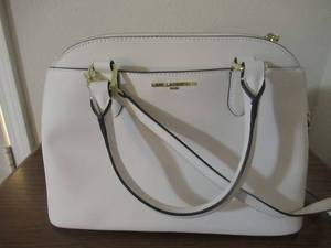 lot 103 image: KARL LAGERFELD WHITE LEATHER PURSE UNUSED