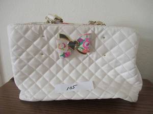 lot 105 image: BETSEY JOHNSON WHITE LEATHER PURSE UNUSED