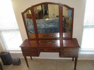 lot 114 image: ANTIQUE CHERRY VANITY 56 12 X 15 12 X 31 WITH 5 DRAWERS AND 68 TO THE TOP OF MIRROR . HAND CARVED INLAY WAS BOUGHT FROM CHRISTIES AUCTION HOUSE IN THE 90S. MATCHES LOTS 110, 111, 112  AND 113.