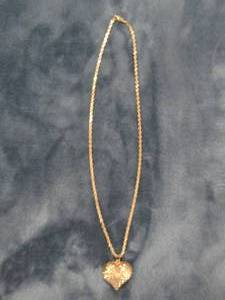 lot 126 image: 14K GOLD 20 ROPE NECKLACE WITH 14K GOLD HOLOOW HEART