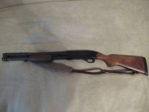 lot 170 image: WINCHESTER DEFENDER 12 GAUGE PUMP ACTION SHOTGUN WITH SHOULDER STRAP