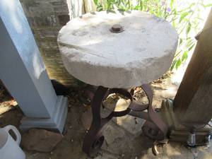 lot 179 image: HOMEMADE 19 ARKANSAS WET SHARPENING STONE WITH CAST IRON LEGS 19 TALL