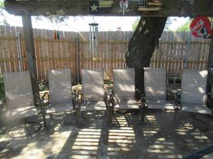 lot 187 image: 2 HAMPTON BAY OUTDOOR CHAIRS WITH ARMS THAT SWIVEL AND 4 WITHOUT THAT DONT SWIVEL