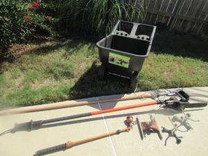 lot 196 image: SMART LIVING HOME AND GARDEN SMART CART 450, REMMINGTON ELECTRIC ADJUSTABLE POLE SAW, FISKERS ADJUSTABLE TREE LIMB SAW AND SEVERAL CASR VINTAGE SPRINKLERS