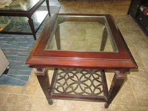 lot 10 image: CHERRY WOOD END TABLE 24 X 27 X 26 MATCHES LOT 9