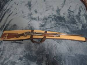 lot 229 image: WINCHESTER MODEL 1897 12 GAUGE PUMP SHOTGUN STAMPED 525768 ON GUN AND BARRELL WITH CARRYING CASE
