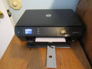 lot 230 image: HP ENVY 4500 PRINTER, SCAN, COPY AND PHOTO WITH WIRELESS CAPABILITIES, DELL 21.5 LCD MONITOR MODEL ST220LC AND LOGITECH K350 KEYBOARD