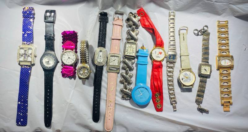 lot 159 image: 13 Various Watches