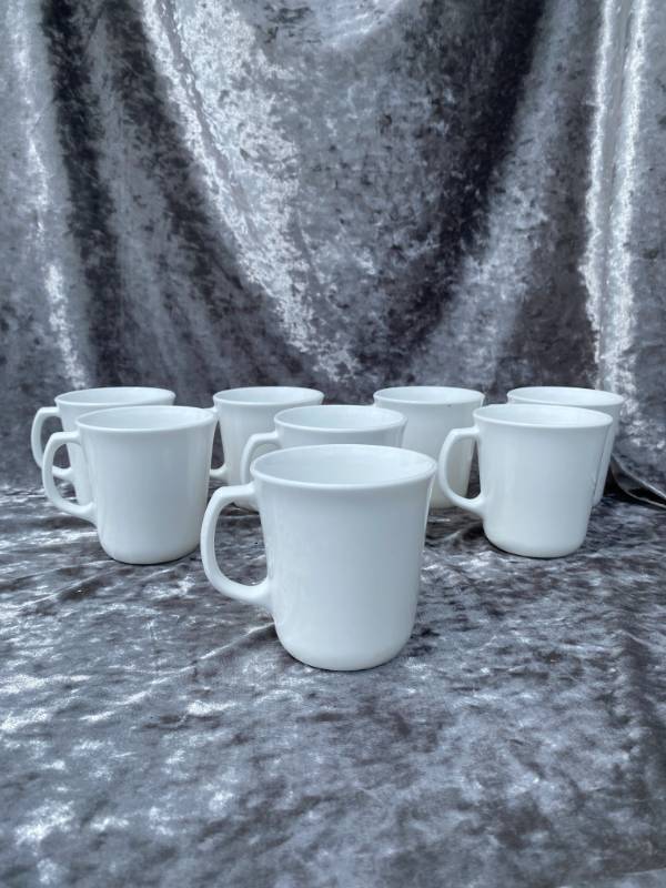 lot 185 image: White Corning Coffee Mugs (8)