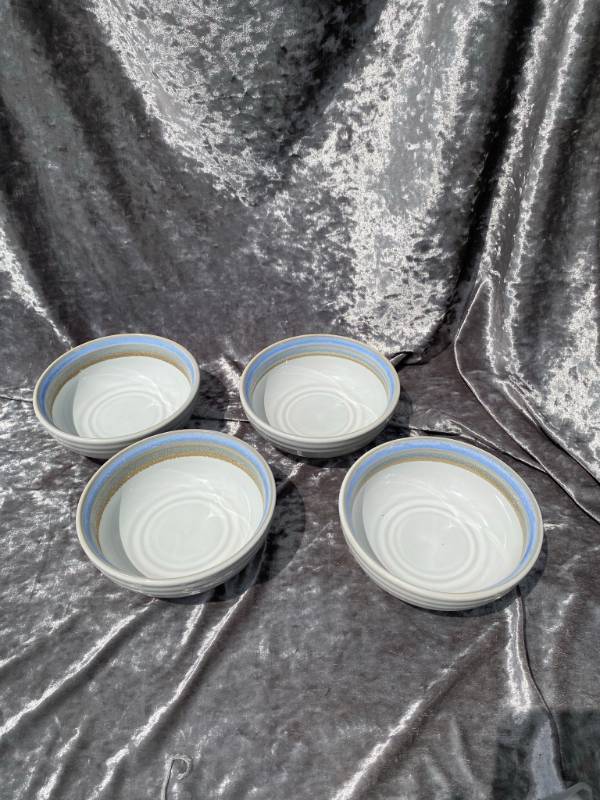 lot 189 image: Nortake Stoneware 4 Cereal Bowl