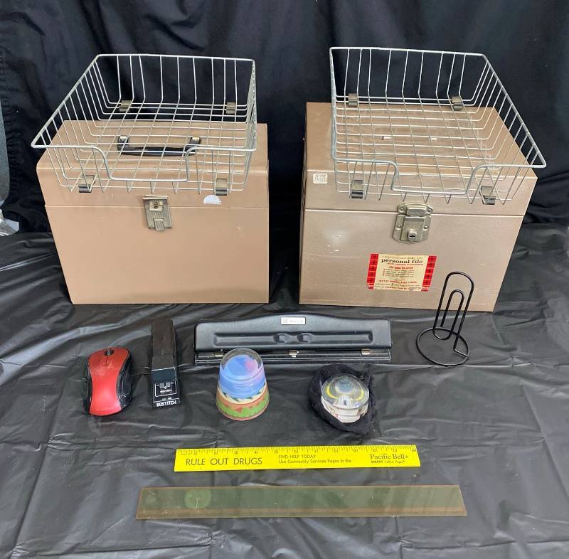 lot 48 image: Various Office Supplies