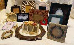 lot 172 image: 13 Various Picture Frames