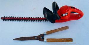 lot 163 image: 22 Black and Decker Hedge Trimmer and Handheld Trimmer