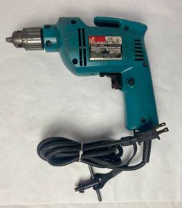 lot 60 image: Makita 38 Drill Model #6404