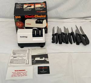 lot 122 image: Chefs Choice Knife Sharpener with knives