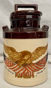 lot 34 image: Vintage 1976 Bicentennial Cookie Jar