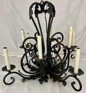 lot 76 image: 8 tip Chandelier