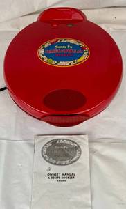 lot 77 image: Santa Fe Quesadilla Maker