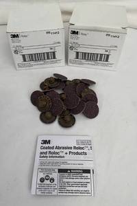 lot 90 image: 2 boxes 3M Roloc Coated Abrasives 50 pcs per box