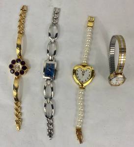 lot 118 image: Ladies Watches (4)