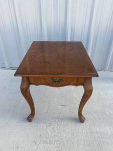 lot 121 image: Side Table with Drawer