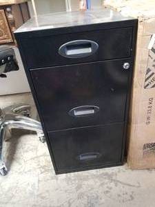 lot 62 image: File Cabinet with Keys