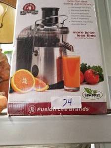 lot 74 image: Fusion Juicer