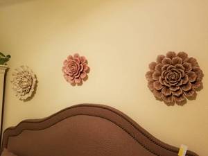 lot 91 image: Wall decorations - ceramic flowers different location and pick up date - Arlington