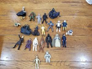 lot 87 image: Star Wars Figures