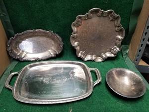 lot 128 image: Silver platter lot