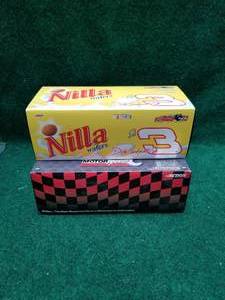 lot 131 image: Nascar 124 diecast car collectibles
