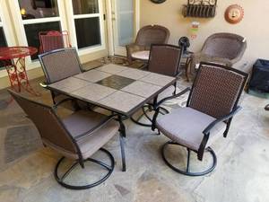 lot 125 image: Patio Furniture different location and pick up date - Arlington