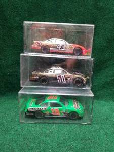 lot 154 image: Nascar 124 diecast car collectibles