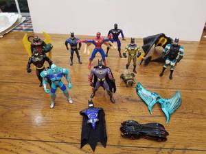 lot 156 image: DC comic action figures