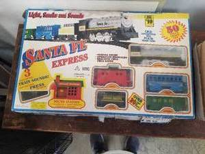lot 187 image: Train set