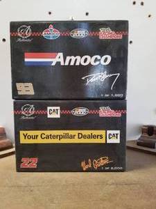 lot 195 image: Nascar 124 diecast car collectibles
