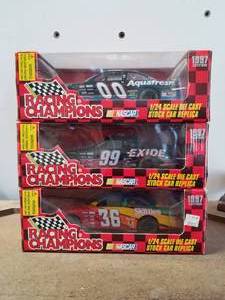 lot 201 image: Nascar 124 diecast car collectibles