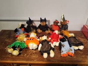 lot 262 image: Ty Beanie Babies
