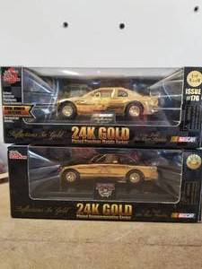 lot 273 image: Nascar 124 diecast car collectibles