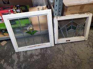 lot 285 image: Stained glass wallwindow hanger