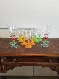 lot 275 image: Plastic patio wine glasses